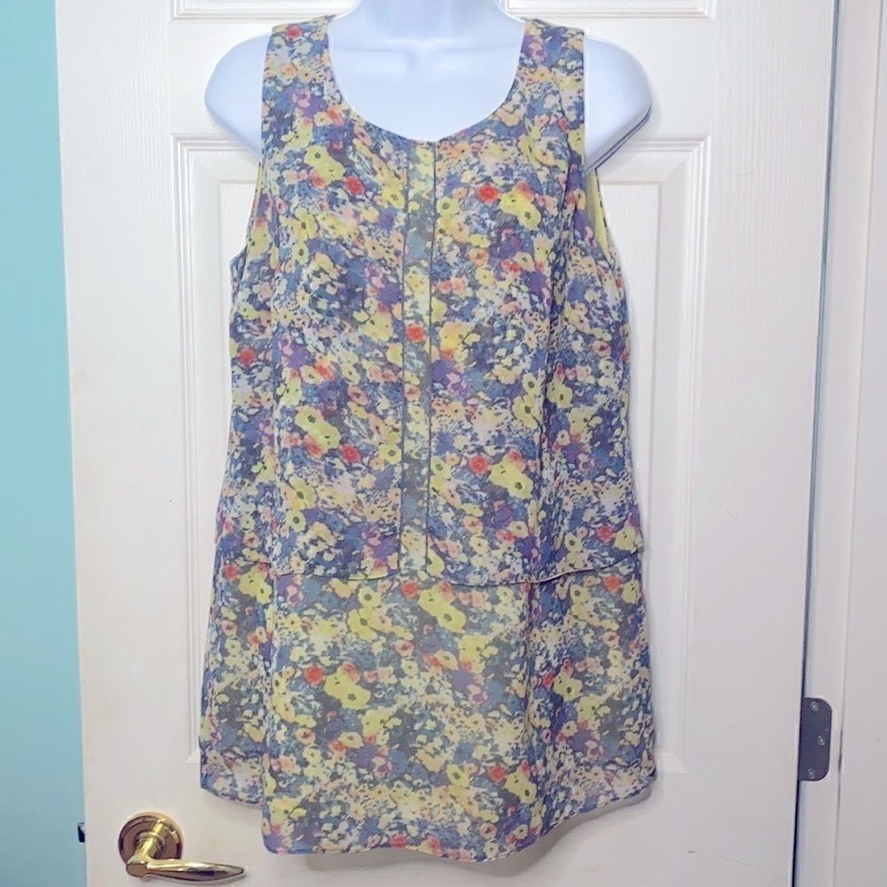 Cabi Flora Lines Tunic Style Blouse